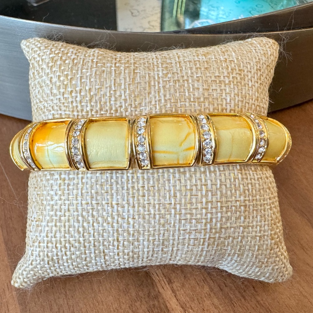 Joan Rivers Yellow Enameled Stretch Bracelet - Picture 5 of 8
